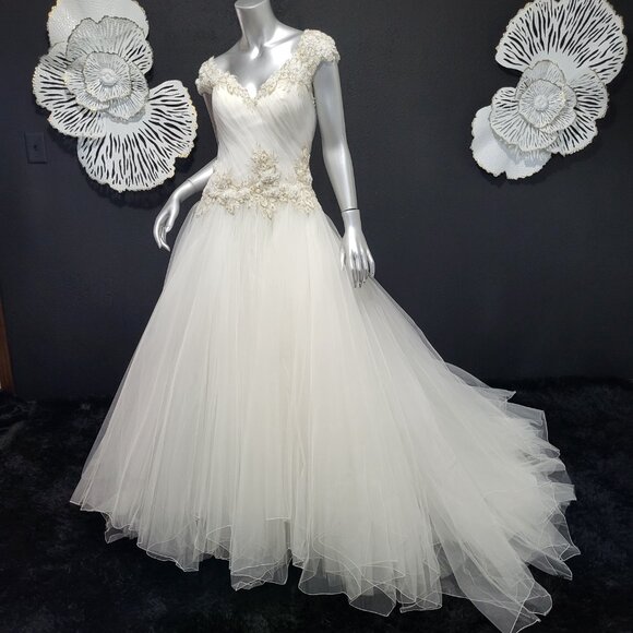 NWT~$2750~AMARE COUTURE~4/6~IVORY BEADED EMBELLISHED FIT & FLARE WEDDING DRESS - Picture 1 of 16